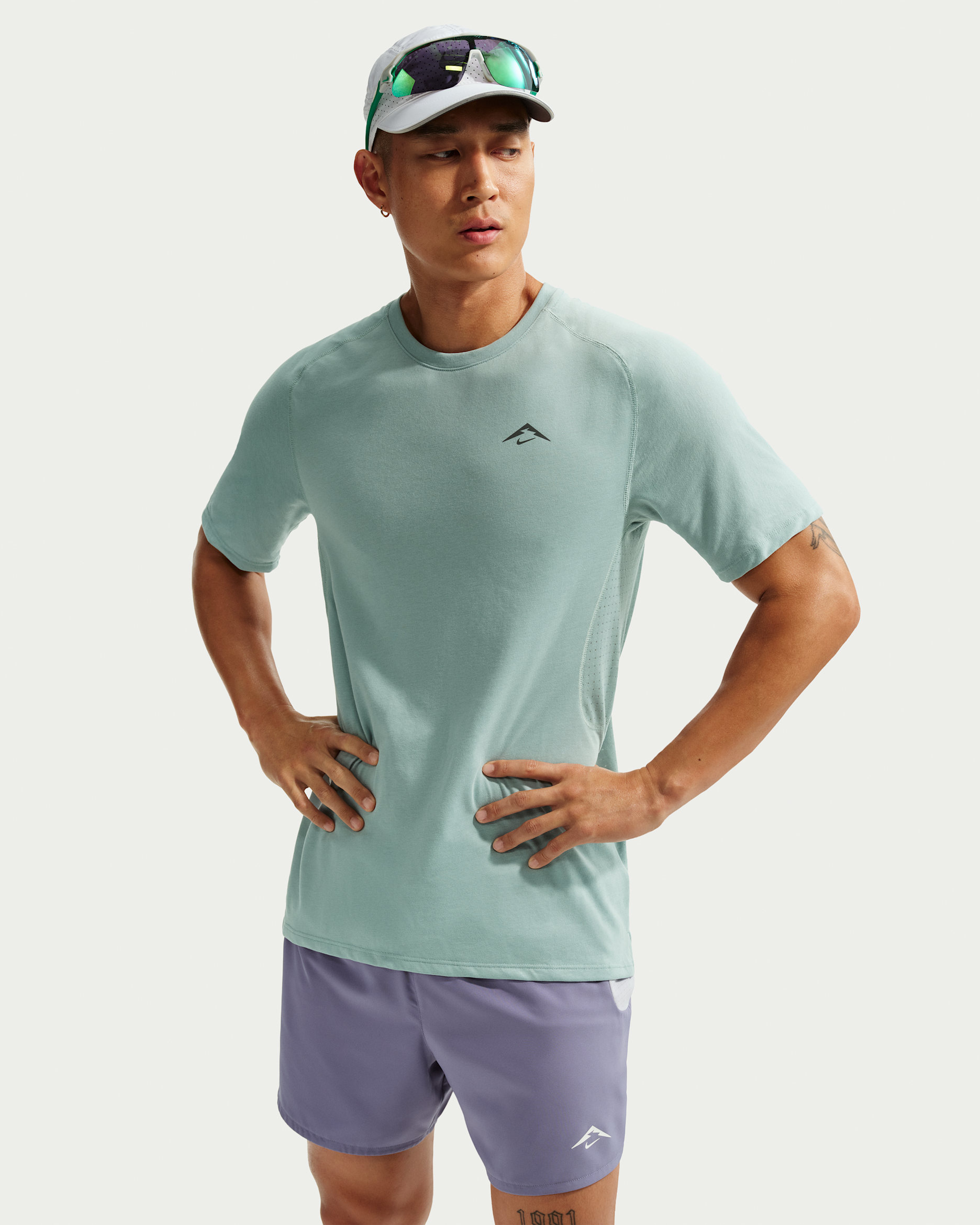 Nike Trail Solar Chase Men's Dri-FIT ADV Short-Sleeve Running Top